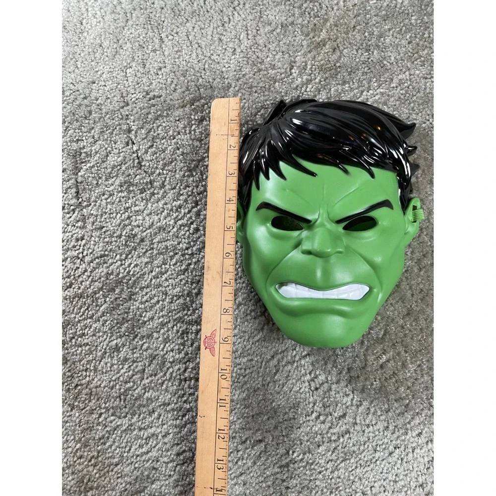 Marvel Hulk Costume Mask Kids One Size Green Plastic Adjustable Strap Jazwares